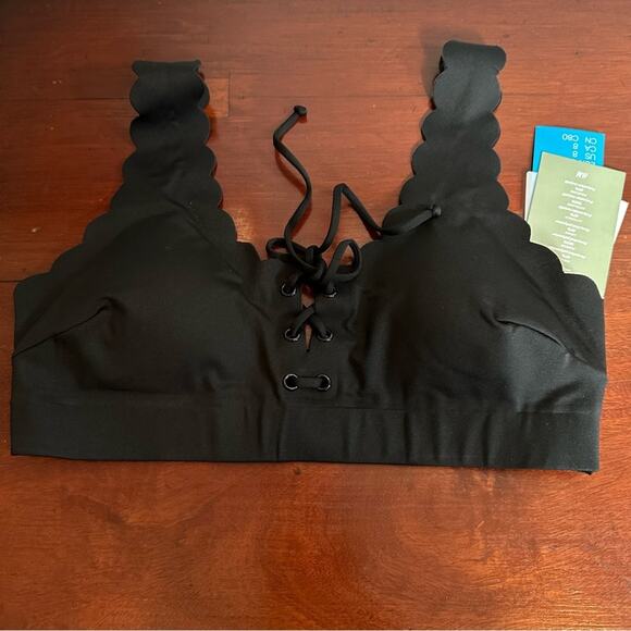 H&M Bikini Top Black Scalloped lace up Scallop Swim Swimsuit Summer NWT Size 8 - Picture 3 of 11
